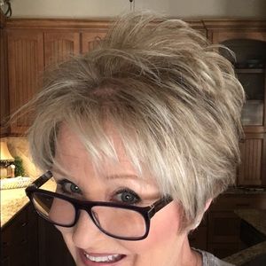 Meet your Posher, Jaynee